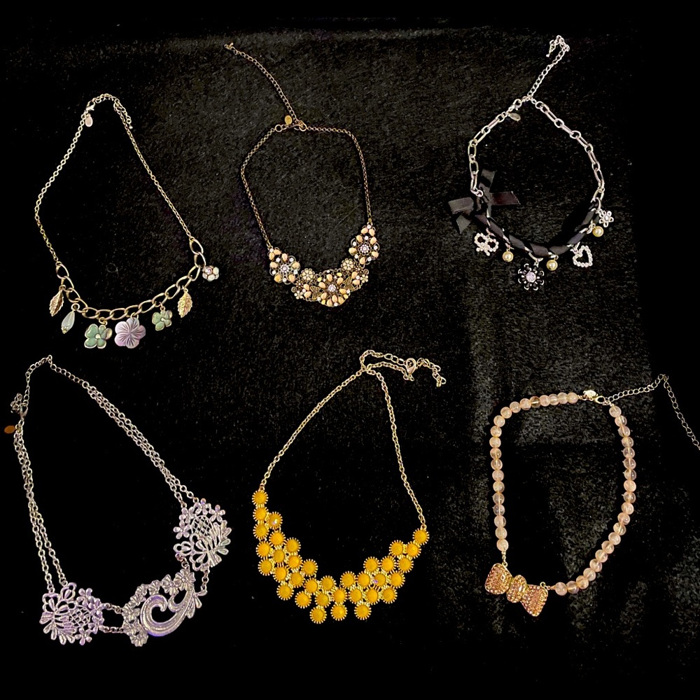 BUNDLE of costume jewelry!! ❤️